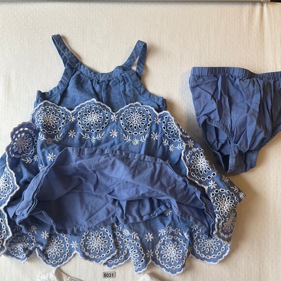 Cat & Jack Baby Girl Dress size 12M Blue Denim & Dress size 24M White Lace - Picture 4 of 8